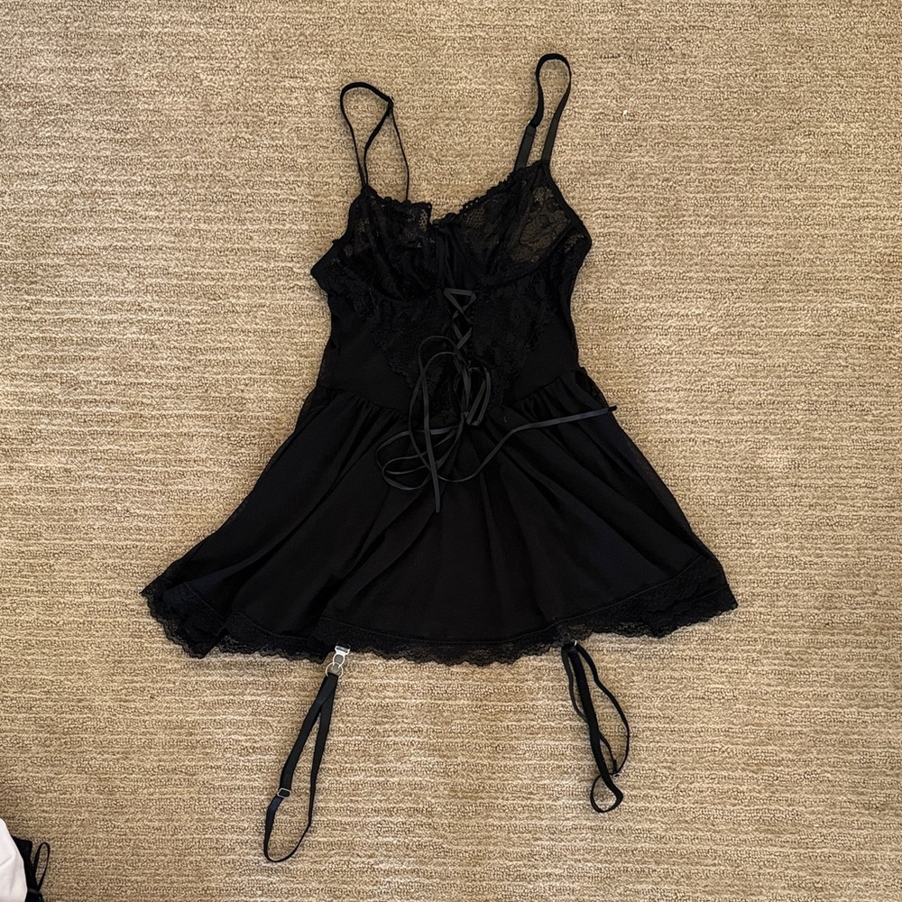 Chic Black Lace Chemise with Adjustable Straps
